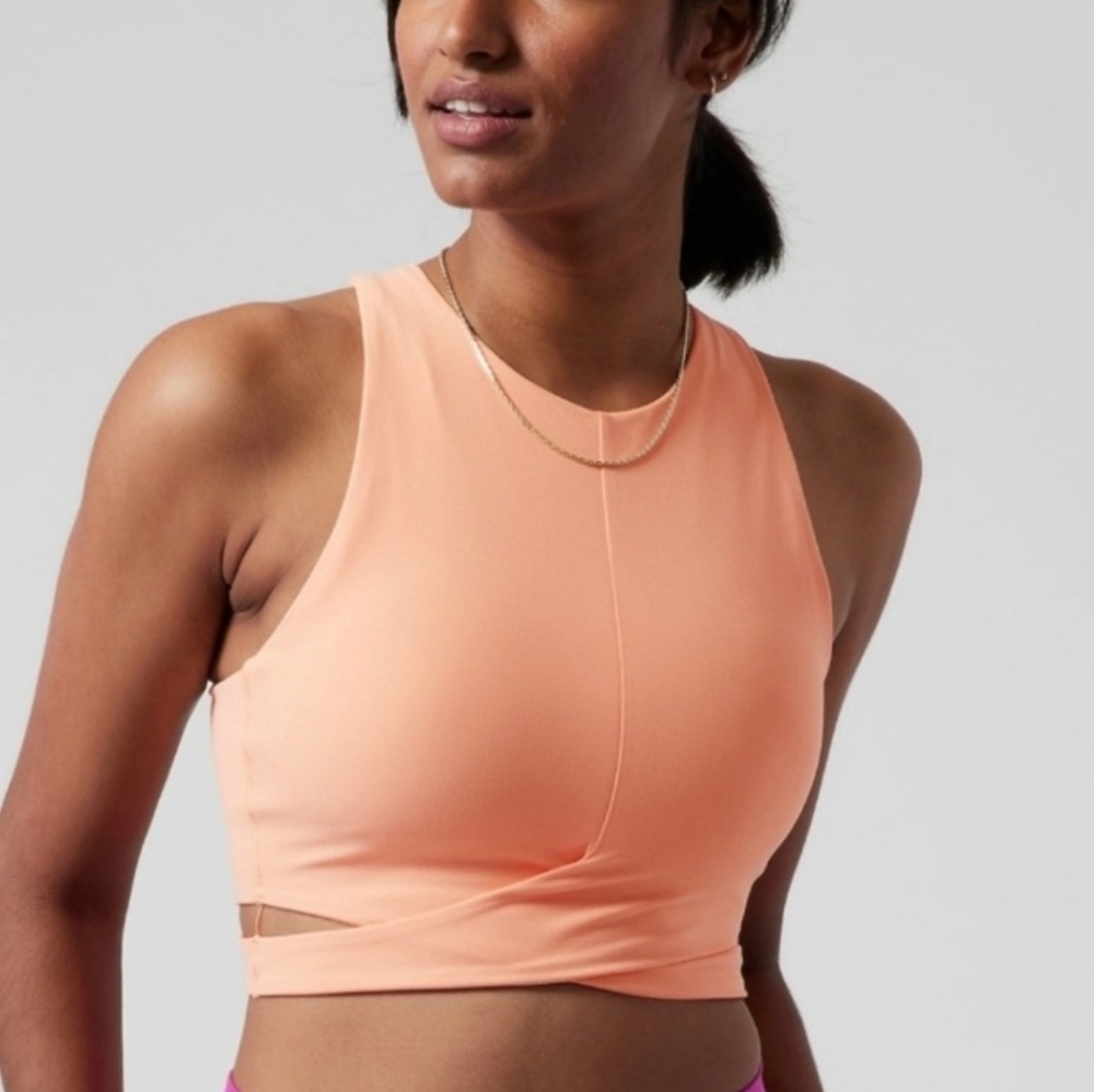 ATHLETA CONSCIOUS CUT OUT CROP D-DD